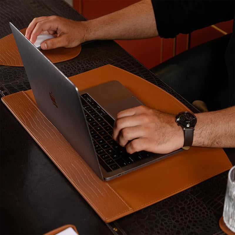 Desktop Set Brown